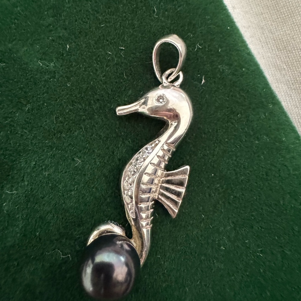 0.925 Sterling Silver CZ Seahorse Pendant